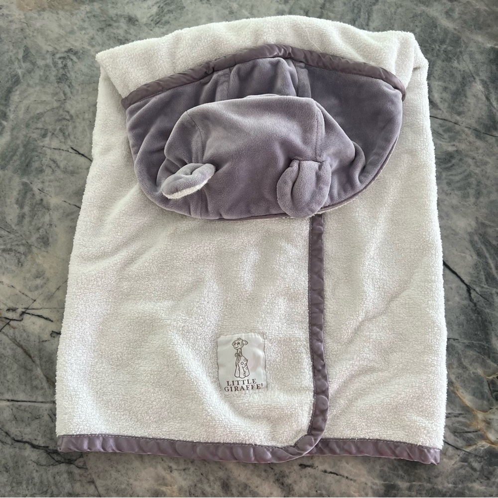 Little giraffe towel